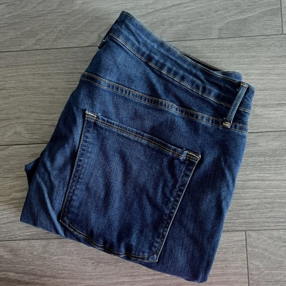Good American Women's Good Legs Whiskered Blue Crop Jeans Snap Hem‎ Size 22
